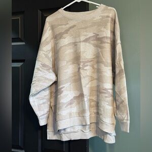 American Eagle Jegging Fit Light Camo Color Sweatshirt Crewneck